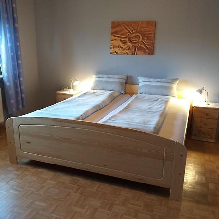Apartment Zwei Schlafzimmer- Betten In Komforthoehe Baumholder Exteriör bild