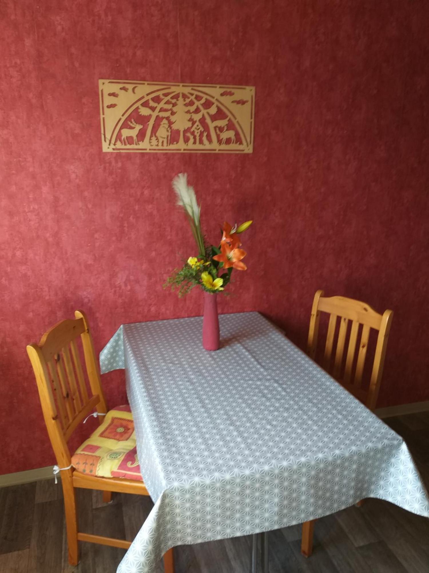 Apartment Zwei Schlafzimmer- Betten In Komforthoehe Baumholder Exteriör bild